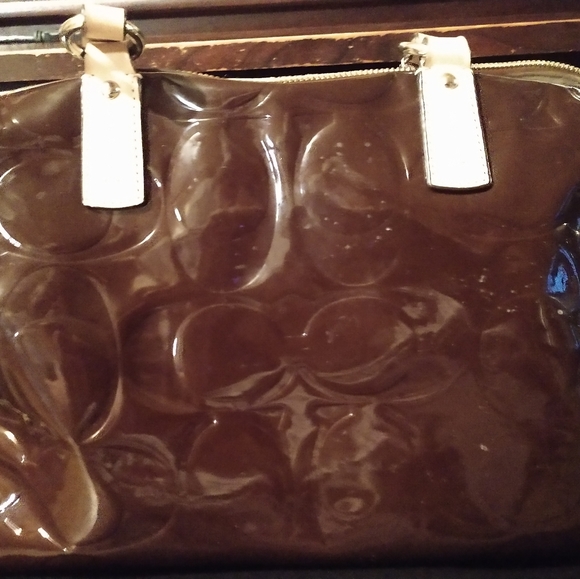 Coach Purse like new only carried a few times - Picture 2 of 4